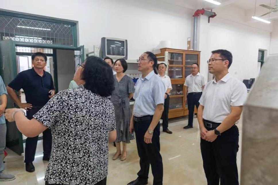 f2d061fc9ce8d0328126245e24bbf2c